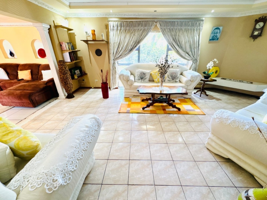 10 Bedroom Property for Sale in Amalinda Eastern Cape